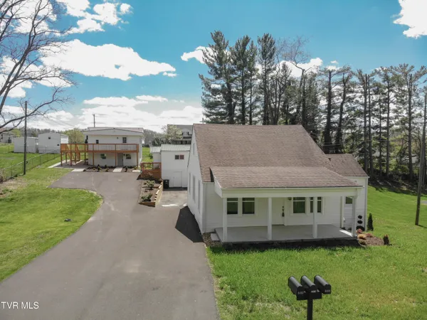 $498,000 | 2412-14 Bradley Street, Bristol, VA 24201