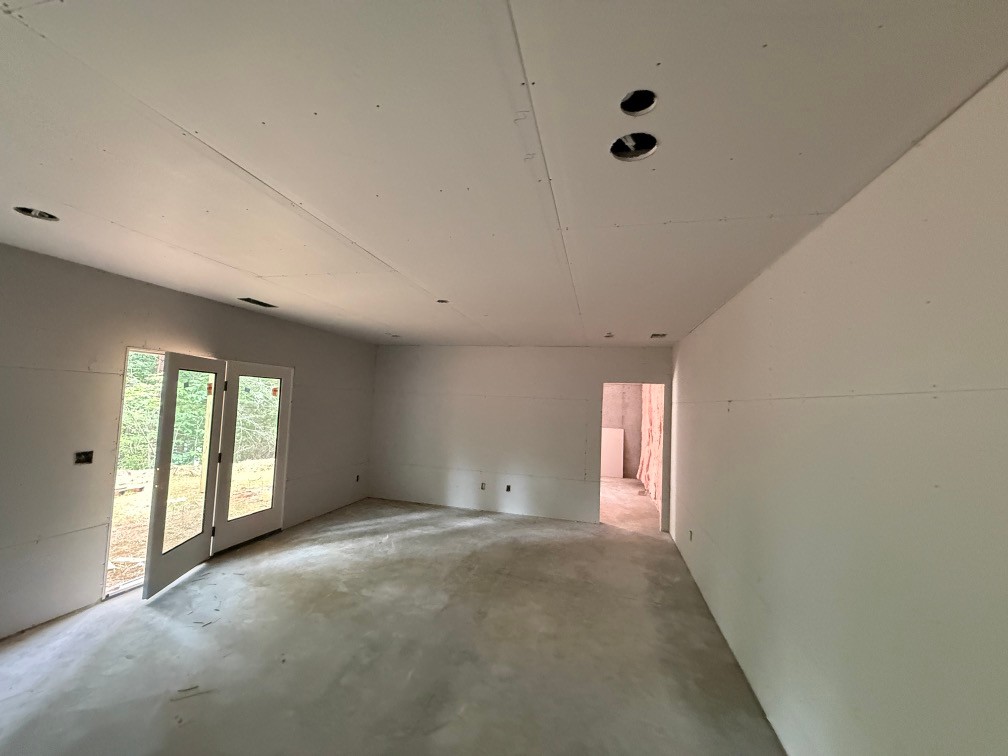 107 Abaco Lane Seneca, SC 29672 - Photo 17 of 28 Large open space in walkout basement