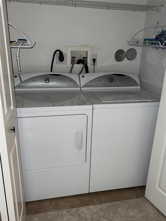 2904 Crestwood Terrace, Unit 4104 Margate, FL 33063 - Photo 6 of 21 a close view of sink and tap