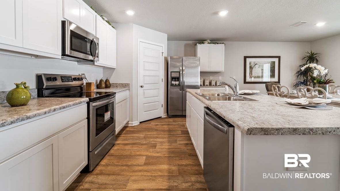 31463 Lyon Road Daphne, AL 36527 - Photo 4 of 23