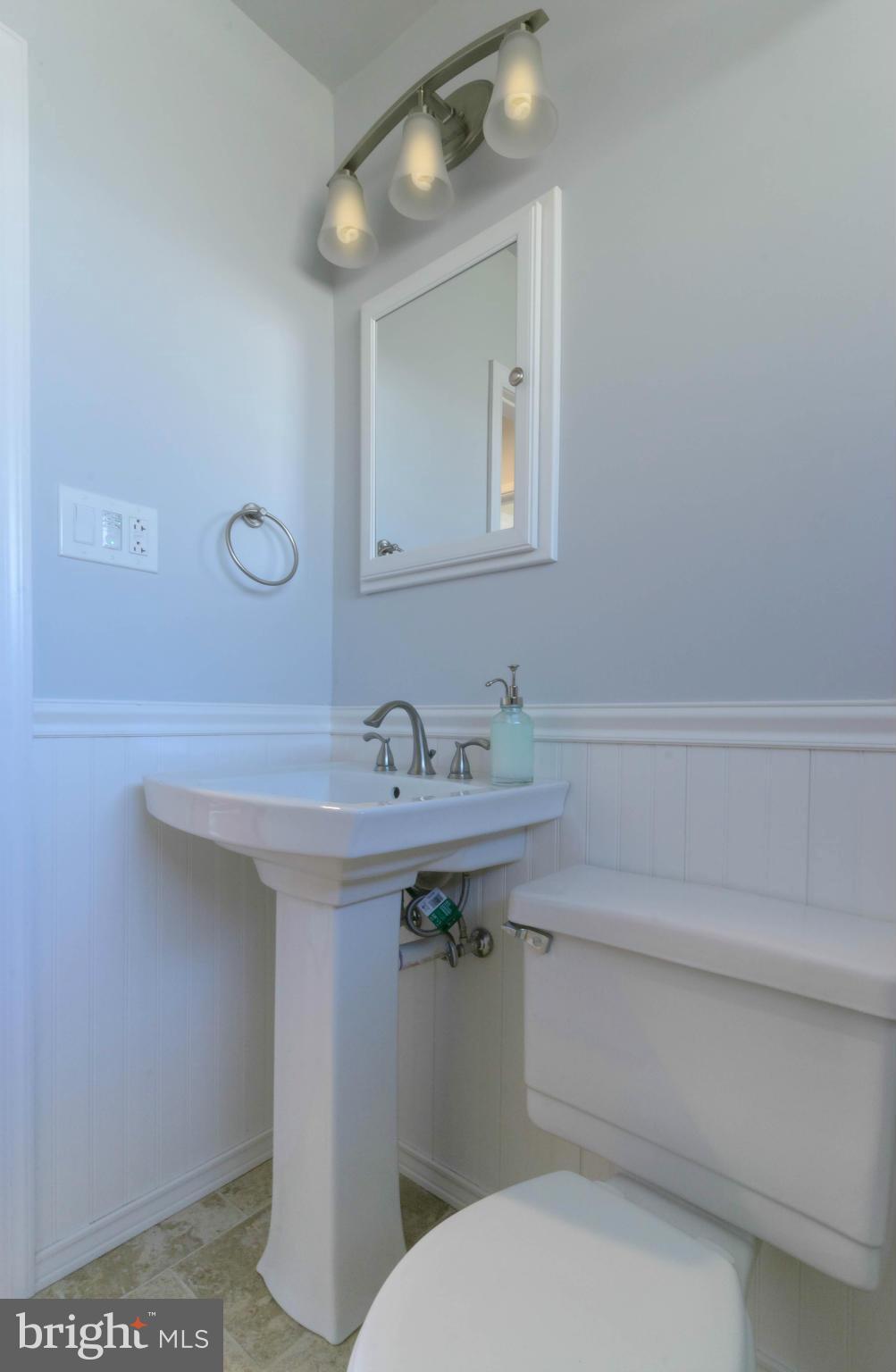 5931 Atteentee Road Springfield, VA 22150 - Photo 23 of 30 Bath