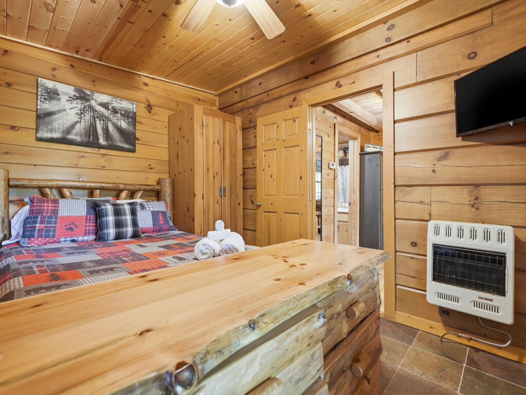 329 Laurel Ridge Drive Blue Ridge, GA 30513 - Photo 11 of 30 Gallery Image 11