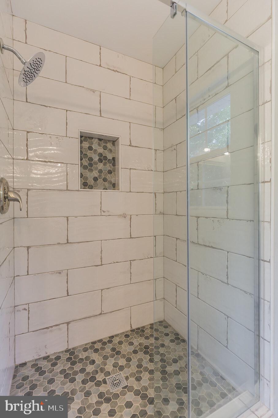 8140 Simpson Farm Road Owings, MD 20736 - Photo 23 of 31 Incredible tile work in shower