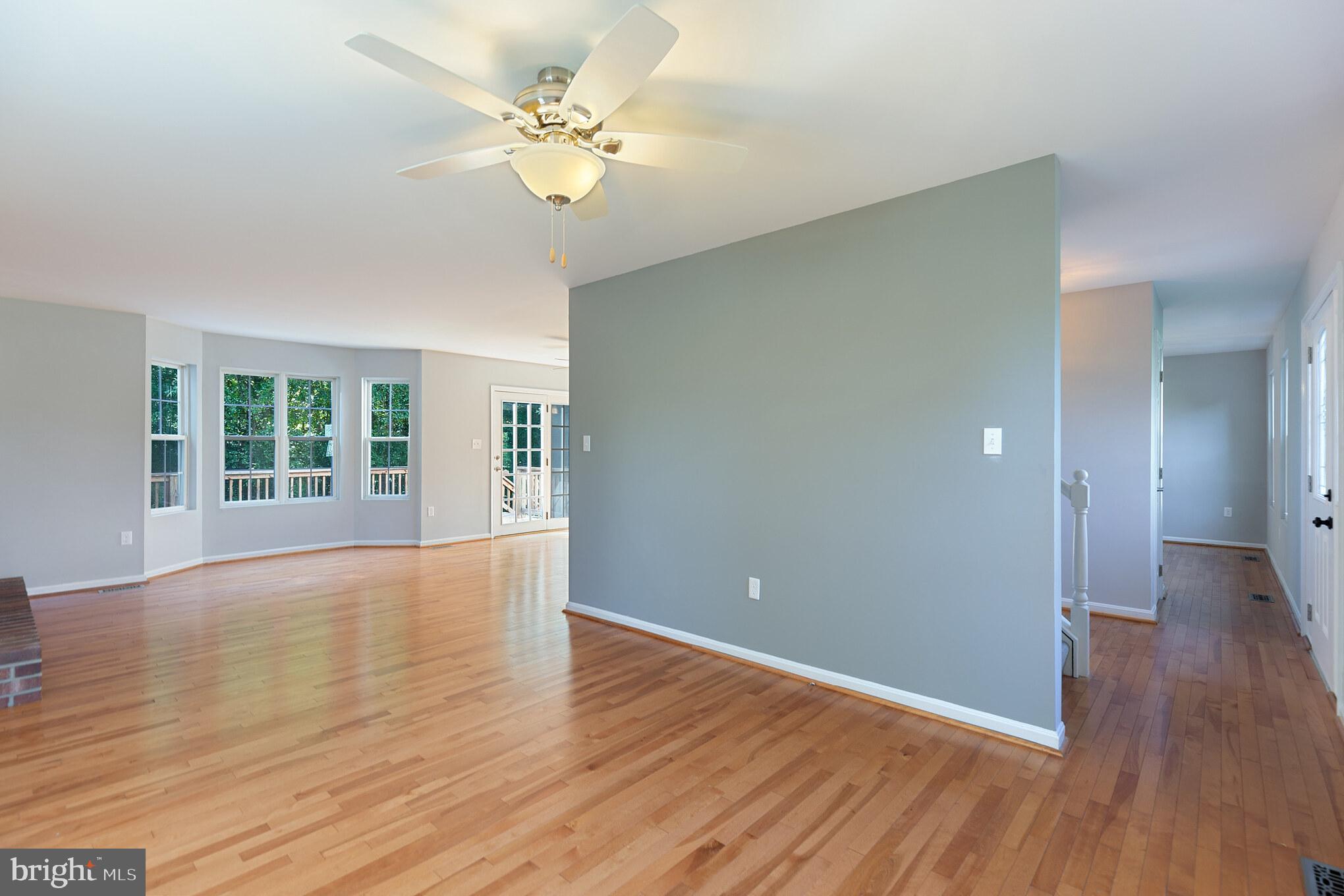 8140 Simpson Farm Road Owings, MD 20736 - Photo 3 of 31 Living room - looking toward upstairs FR