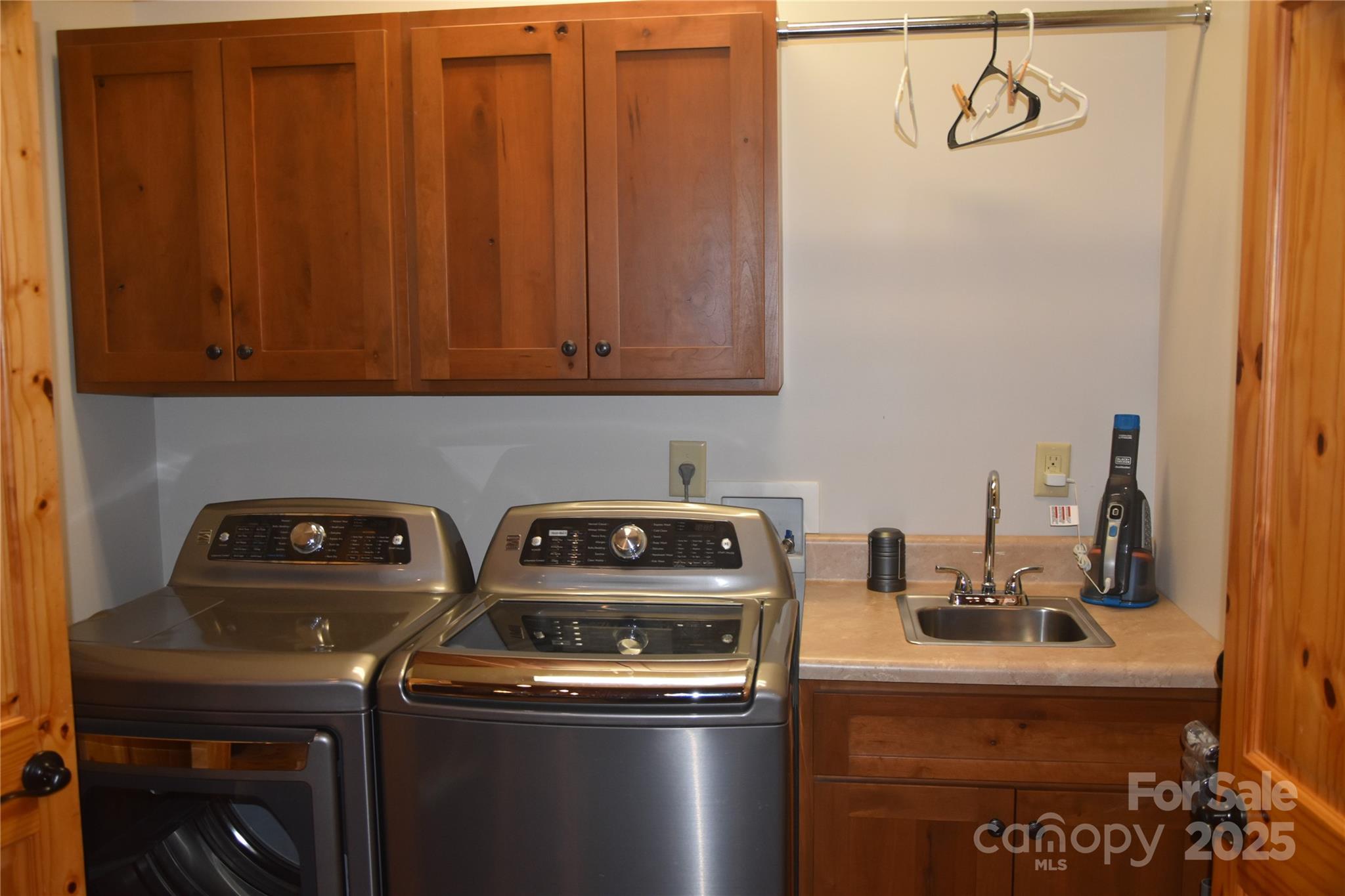 80 Grandview Loop Nebo, NC 28761 - Photo 10 of 42 a utility room with dryer and washer