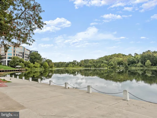 $420,000 | 10822 Warfield Place, Unit 102, Columbia, MD 21044