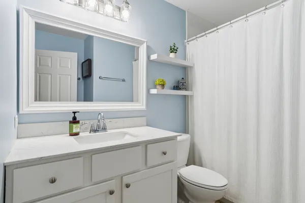$475,000 | 1204 Hobson Oaks Court, Unit 1204, Naperville, IL 60540