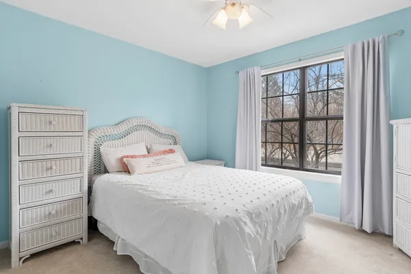 $475,000 | 1204 Hobson Oaks Court, Unit 1204, Naperville, IL 60540