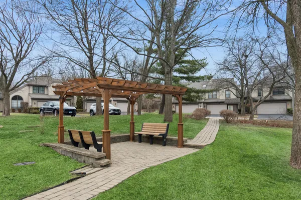 $475,000 | 1204 Hobson Oaks Court, Unit 1204, Naperville, IL 60540