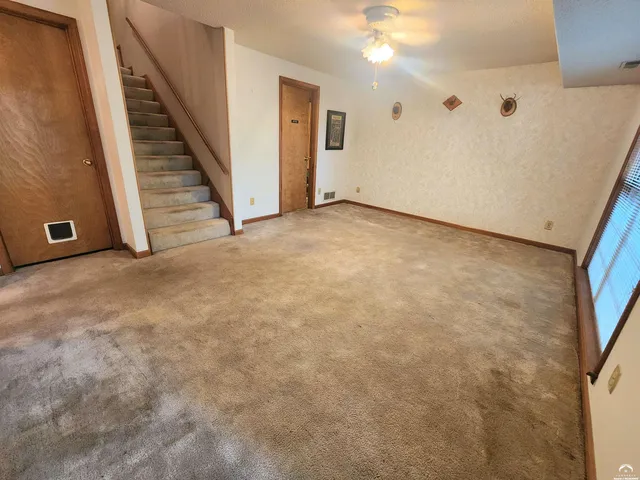 $229,000 | 1439 Applegate Court, Lawrence, KS 66049