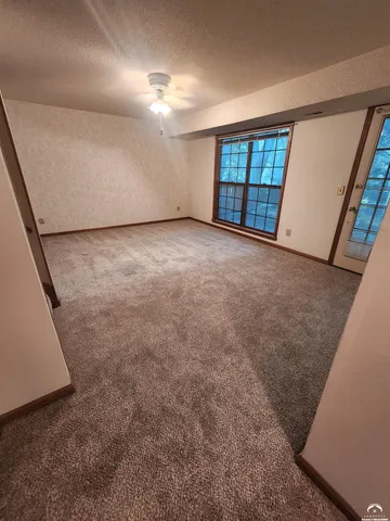 $229,000 | 1439 Applegate Court, Lawrence, KS 66049