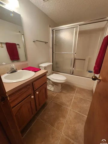 $229,000 | 1439 Applegate Court, Lawrence, KS 66049