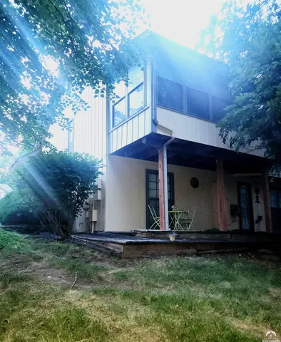 $229,000 | 1439 Applegate Court, Lawrence, KS 66049