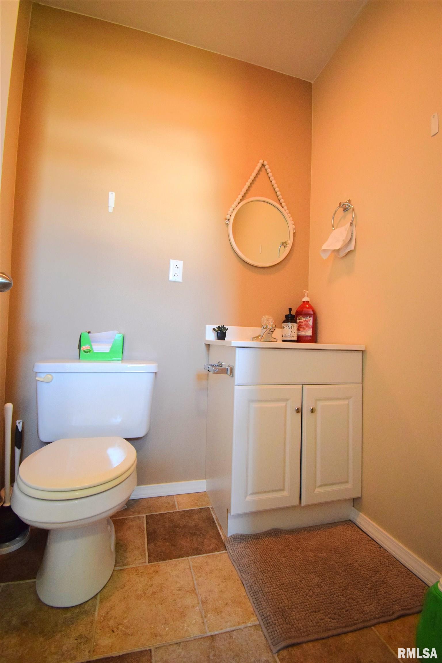 10341 Puckett Lane Mount Vernon, IL 62864 - Photo 17 of 23