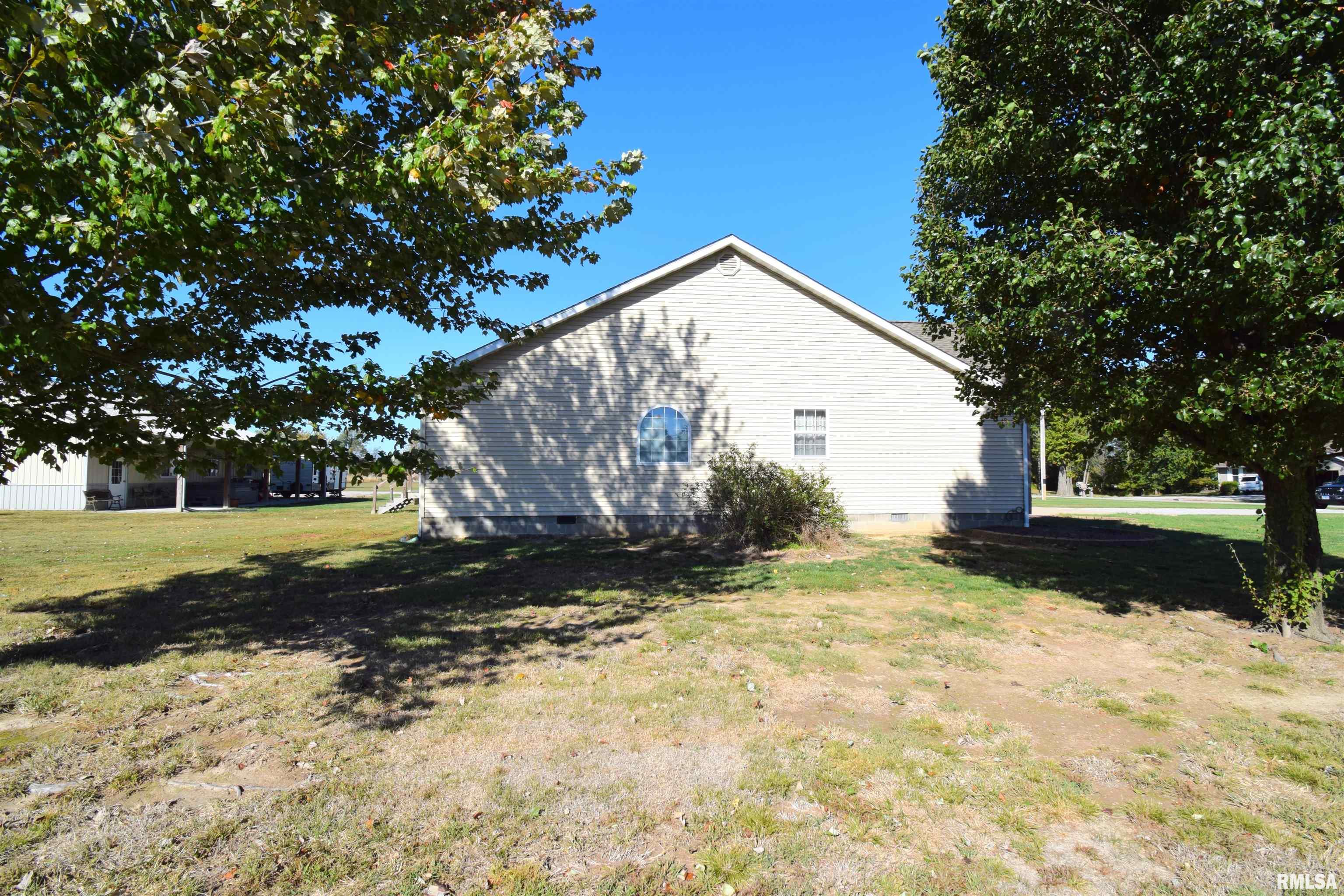 10341 Puckett Lane Mount Vernon, IL 62864 - Photo 5 of 23