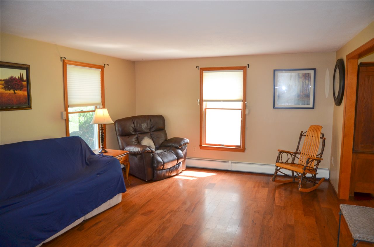 233 Danville Road Fremont, NH 03044 - Photo 7 of 32