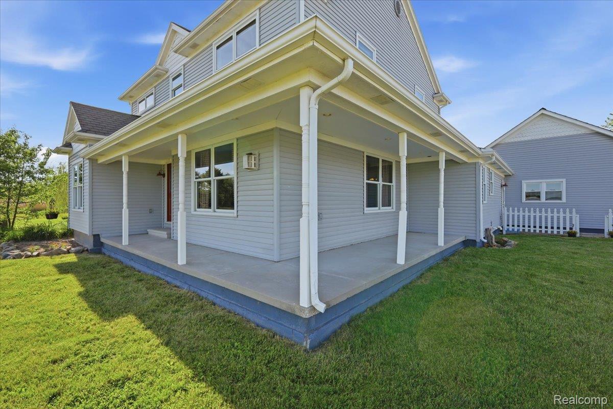 7868 Big Hand Road Columbus, MI 48063 - Photo 6 of 91