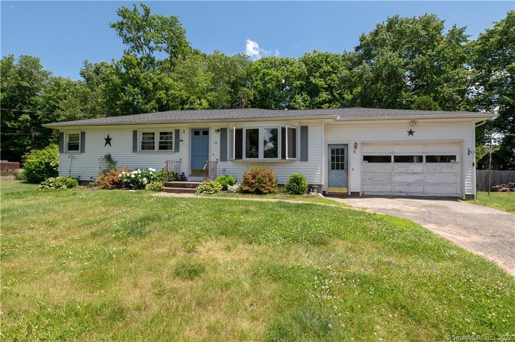 Welcome to 39 Riverview Circle!