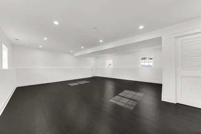 $475,000 | 17830 West Winnebago Drive, Grayslake, IL 60030