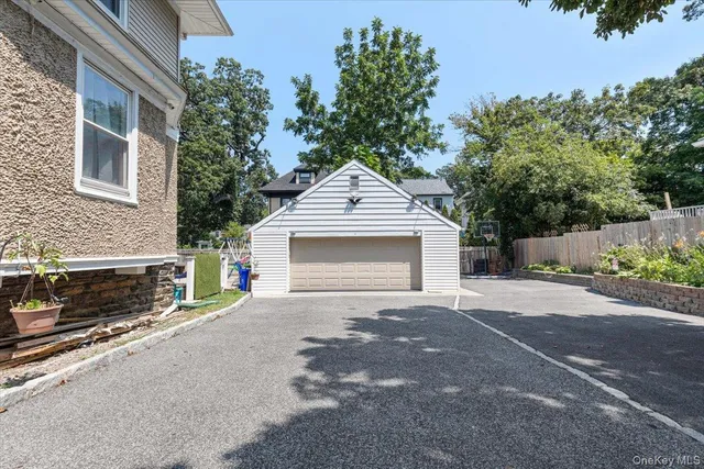 $835,999 | 315 Seneca Avenue, Mount Vernon, NY 10553