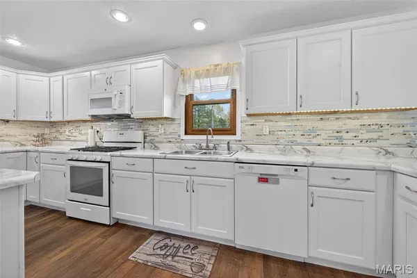 $425,000 | 16645 State Hwy KK, Sedgewickville, MO 63781