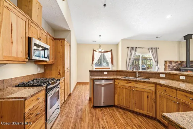 $1,100,000 | 4308 Rosemont Drive, Athol, ID 83801