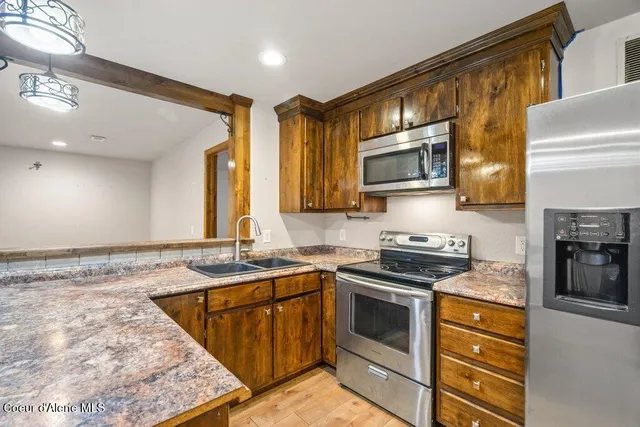 $1,100,000 | 4308 Rosemont Drive, Athol, ID 83801