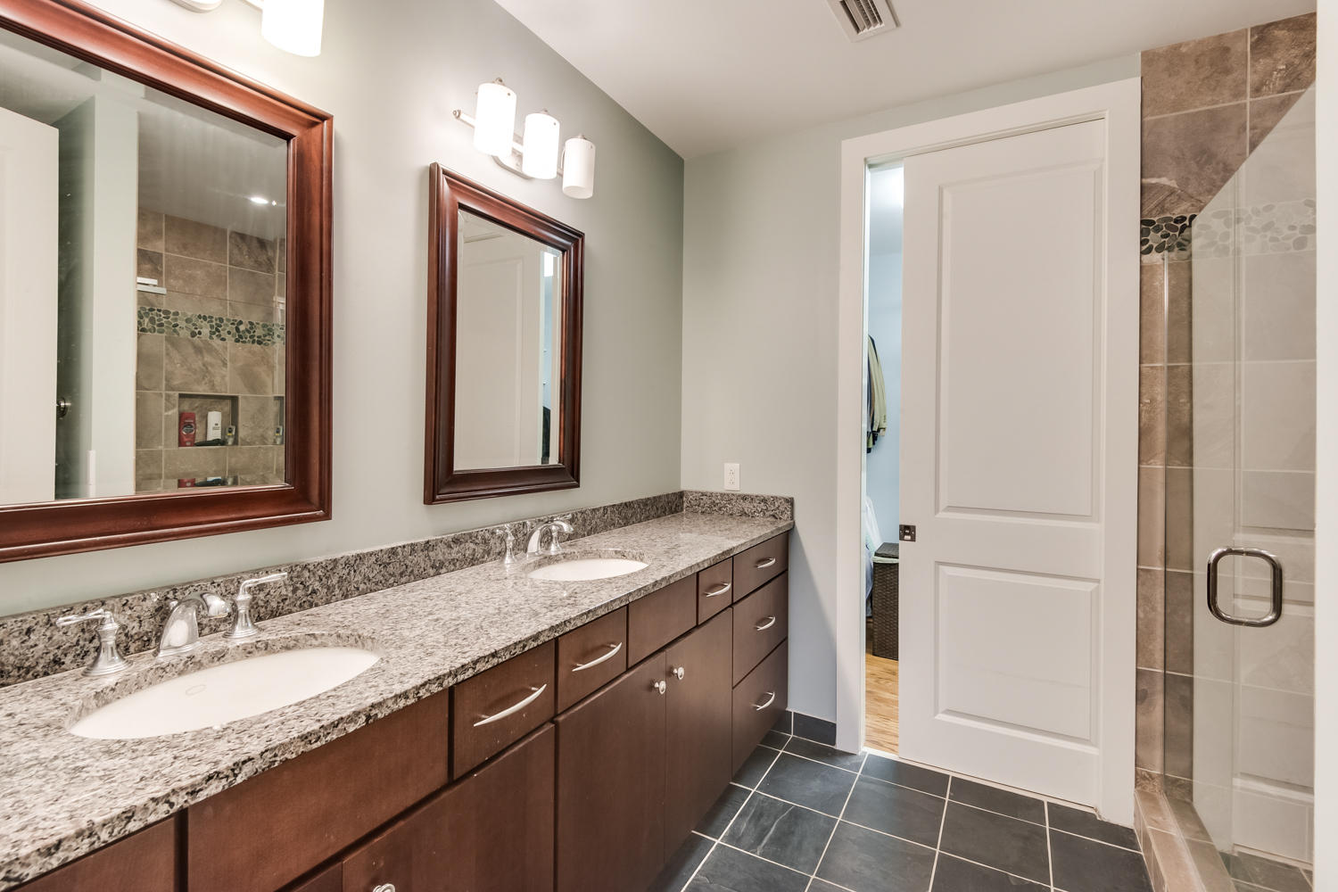 4 Cherokee Blvd., Unit 214 Chattanooga, TN 37405 - Photo 20 of 37 4_Cherokee_Blvd_214_20