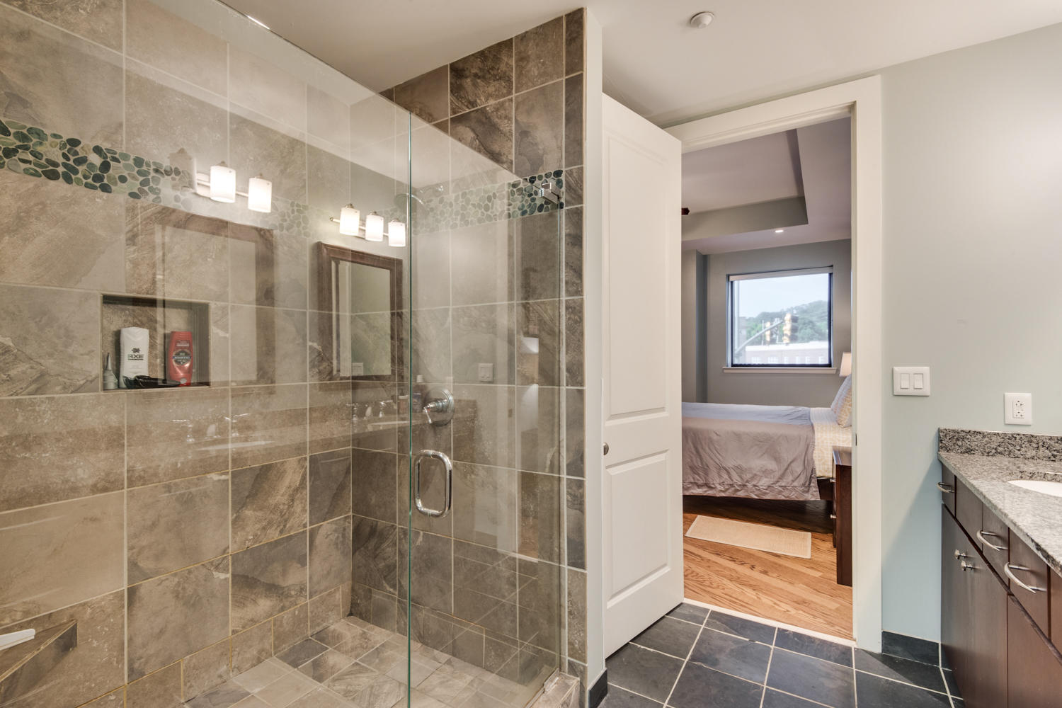 4 Cherokee Blvd., Unit 214 Chattanooga, TN 37405 - Photo 21 of 37 4_Cherokee_Blvd_214_21