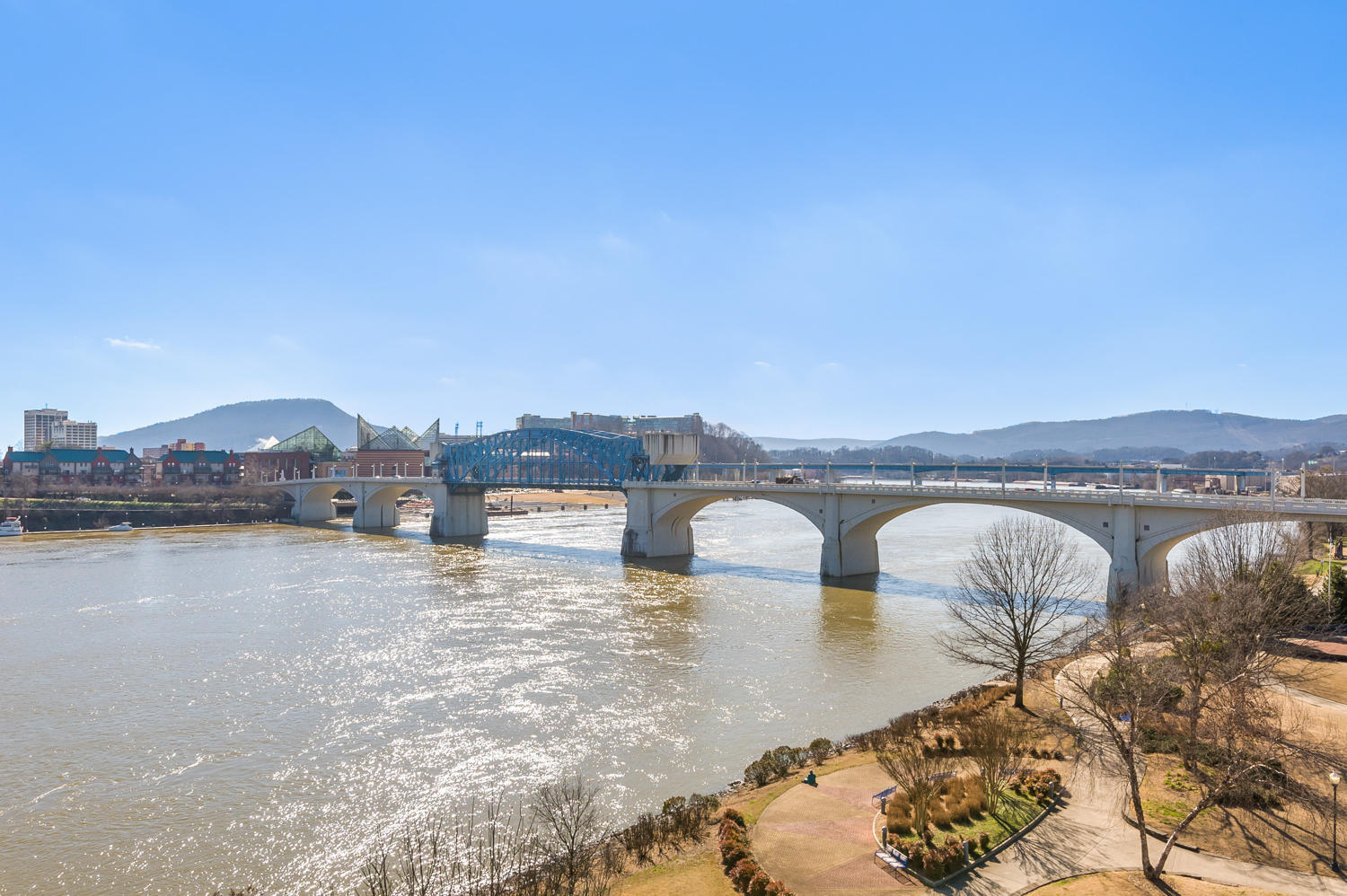 4 Cherokee Blvd., Unit 214 Chattanooga, TN 37405 - Photo 27 of 37 4_Cherokee_Blvd_02