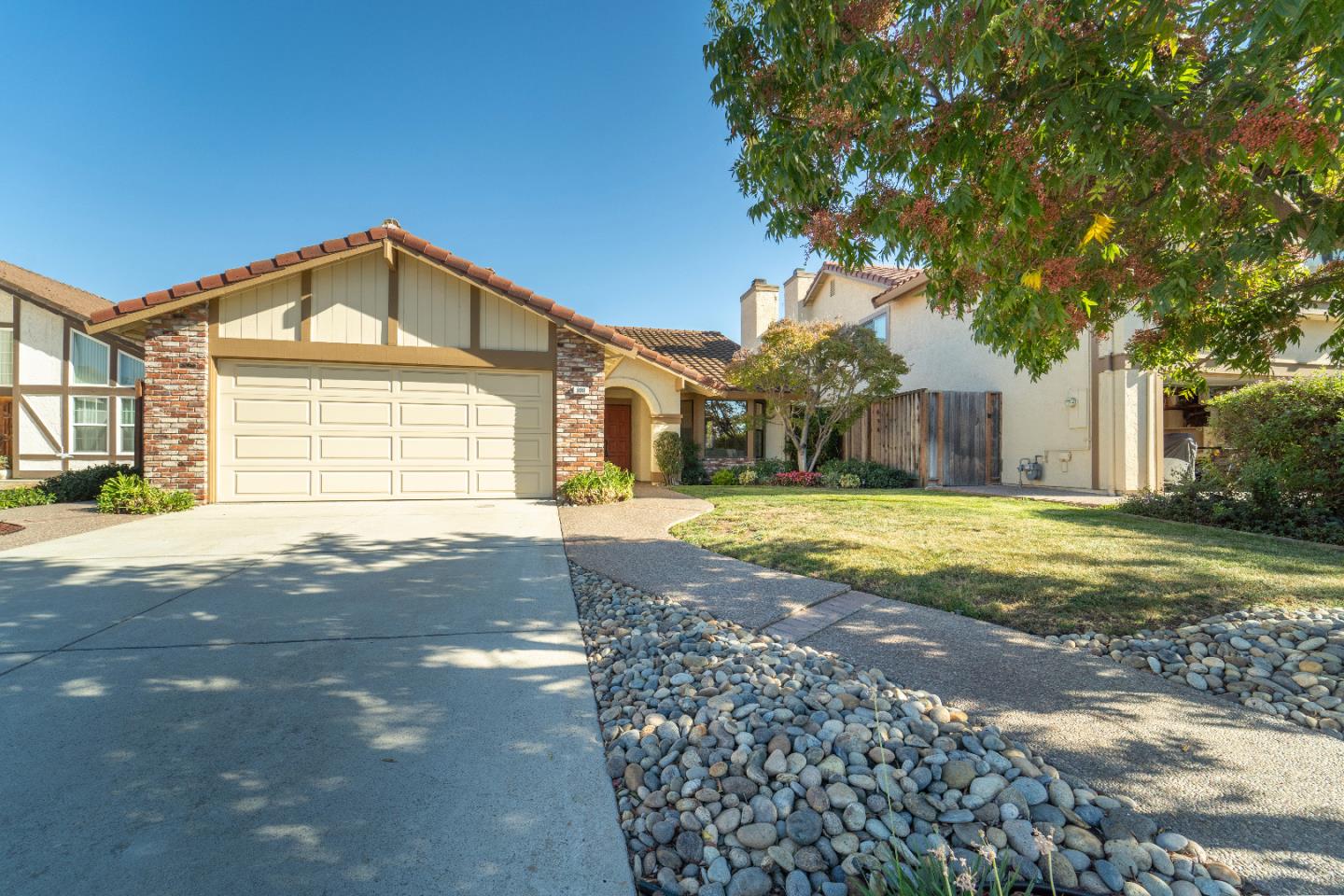 808 Hamilton Avenue Milpitas, CA 95035 - Photo 1 of 41 a front view of a house with a yard