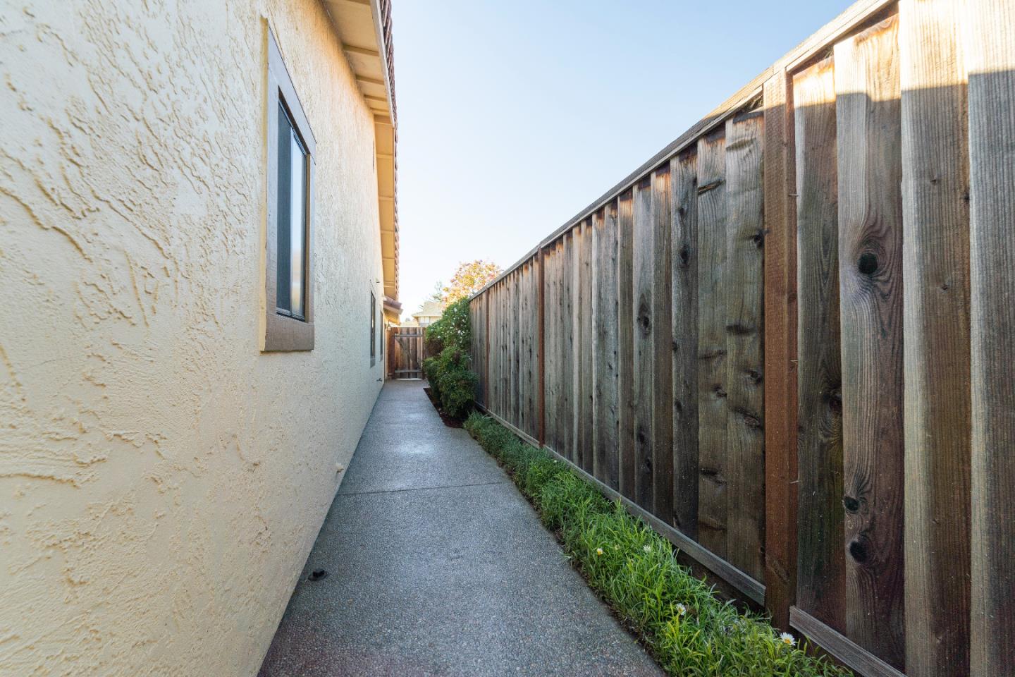 808 Hamilton Avenue Milpitas, CA 95035 - Photo 35 of 41 a view of a pathway with a wooden fence