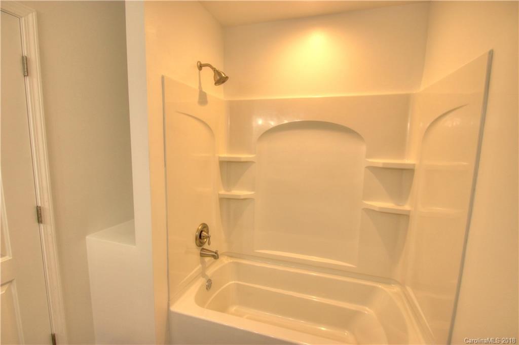 299 James Street, Unit 34 Clyde, NC 28721 - Photo 12 of 26 Gallery Image 12
