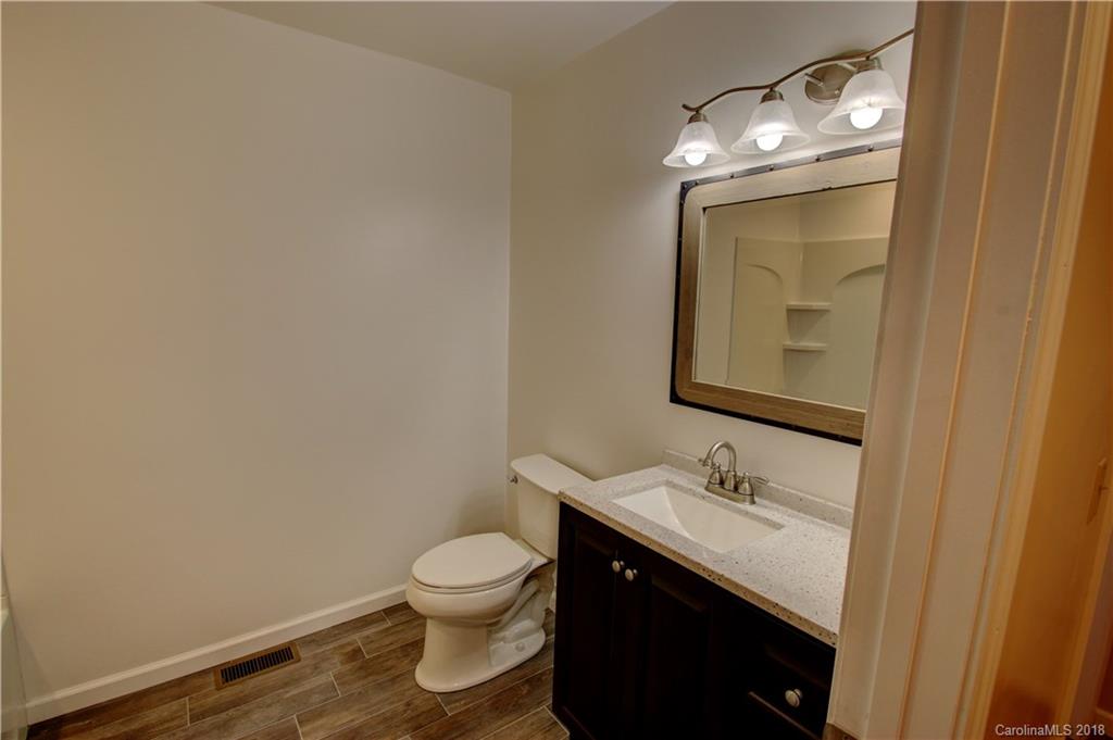 299 James Street, Unit 34 Clyde, NC 28721 - Photo 14 of 26 Gallery Image 14