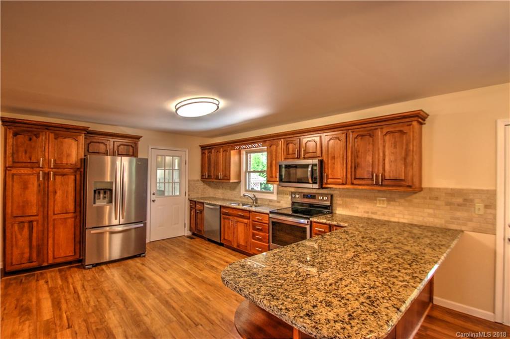 299 James Street, Unit 34 Clyde, NC 28721 - Photo 6 of 26 Gallery Image 6