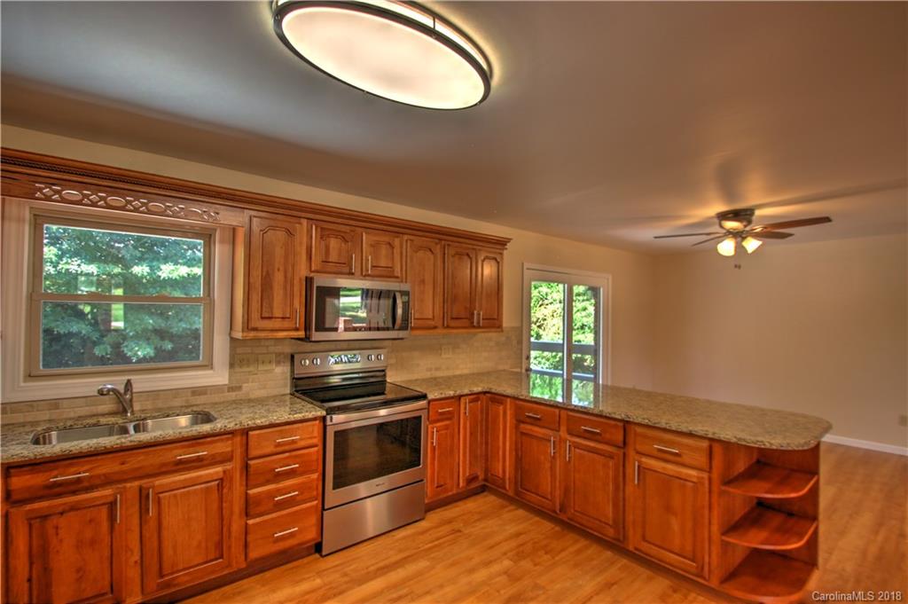 299 James Street, Unit 34 Clyde, NC 28721 - Photo 8 of 26 Gallery Image 8