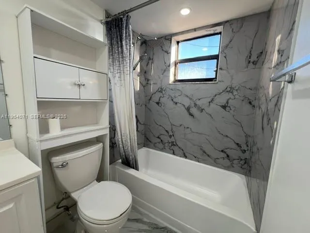 $2,400 | 8075 Northwest 7th Street, Unit 501, Miami, FL 33126