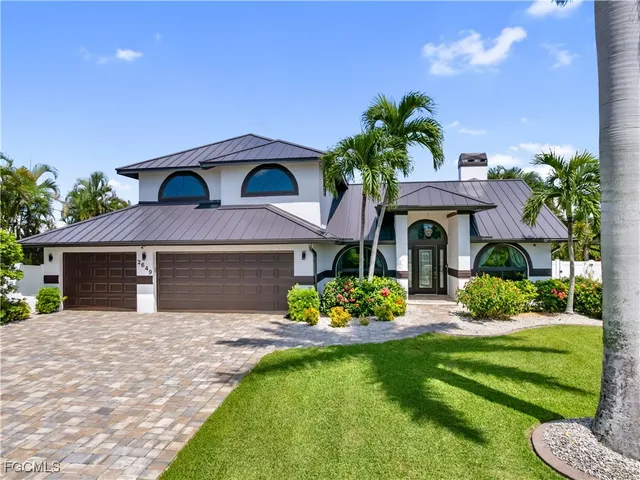 $825,000 | 2649 Southwest 31st Lane, Cape Coral, FL 33914