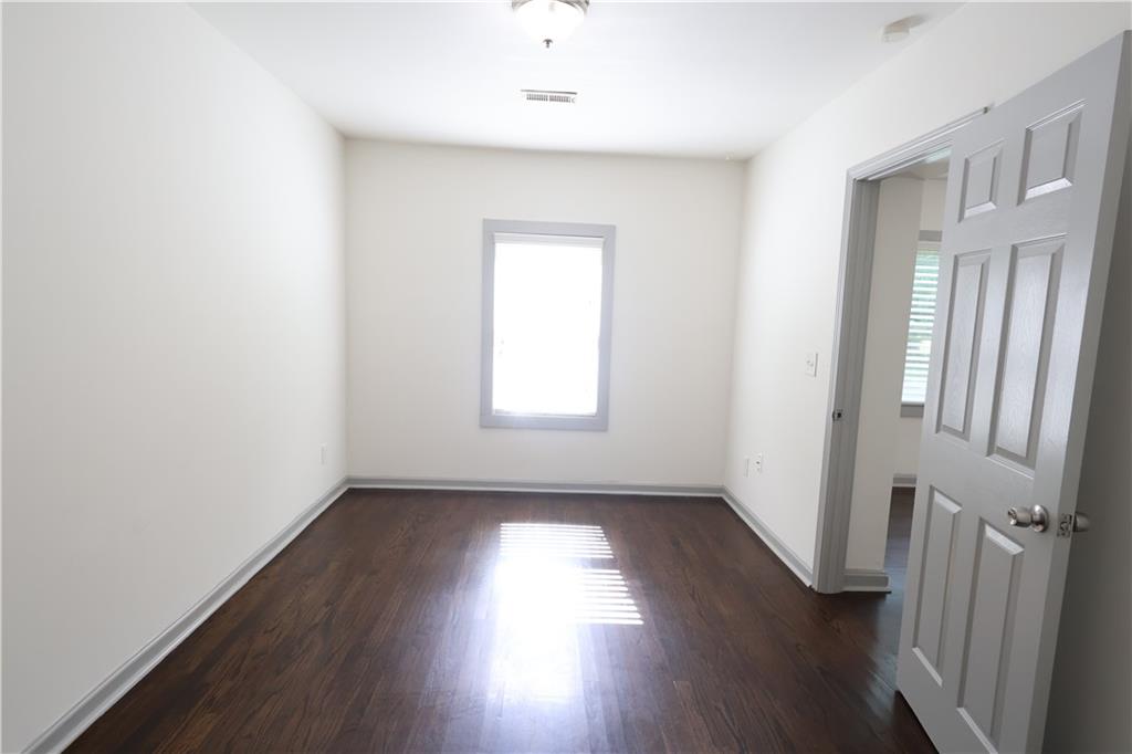 1997 Meadow Lane Decatur, GA 30032 - Photo 10 of 24