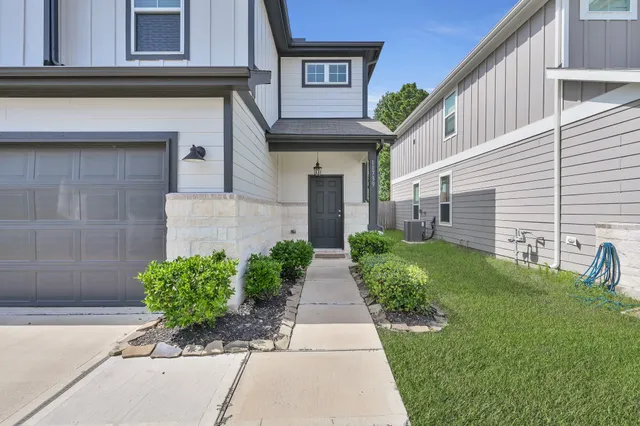 $299,995 | 11739 Armadale Drive, Tomball, TX 77375