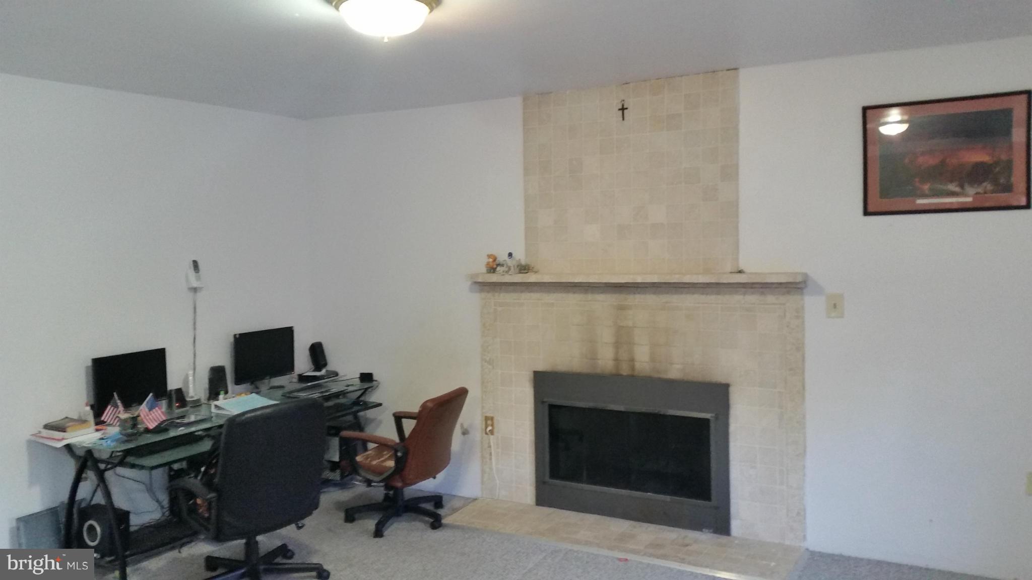 4320 Mispillion Road Baltimore, MD 21236 - Photo 7 of 24 Family Room