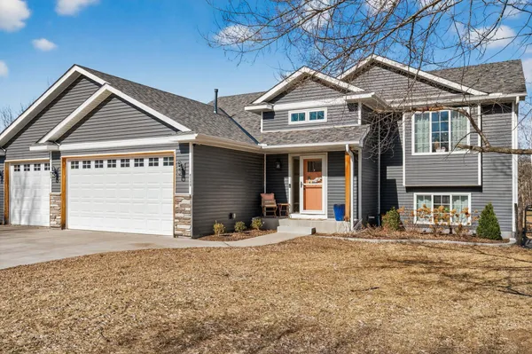 $574,900 | 4349 218th Avenue Northwest, Oak Grove, MN 55303