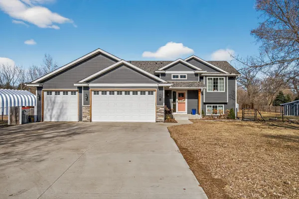 $574,900 | 4349 218th Avenue Northwest, Oak Grove, MN 55303
