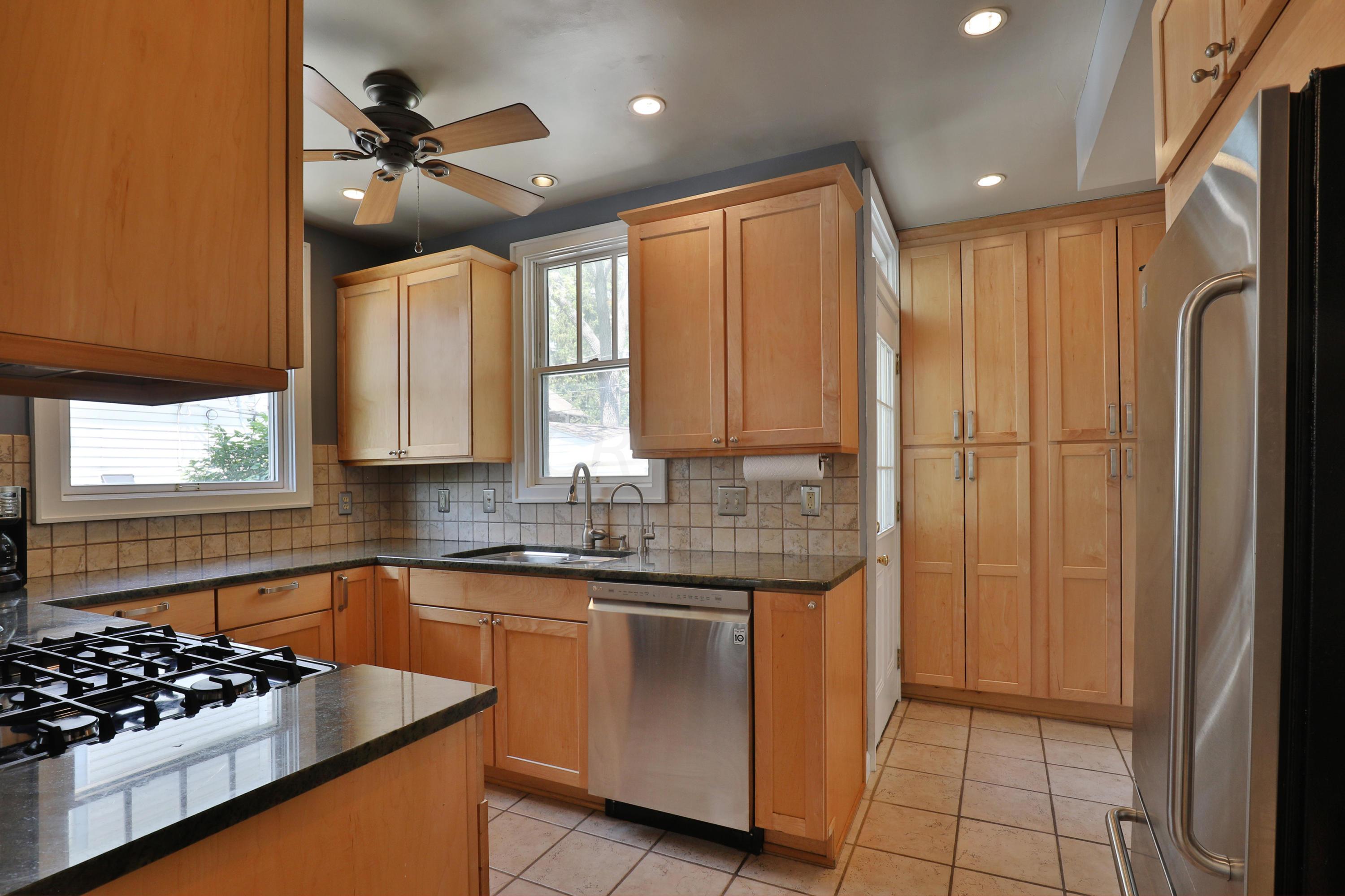 68 Tibet Road Columbus, OH 43202 - Photo 13 of 42 Gallery Image 13