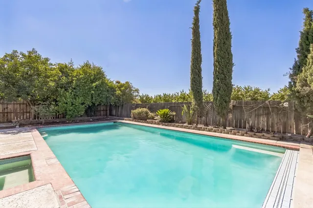 $559,000 | 859 Sandra Street, Los Banos, CA 93635