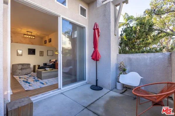 $1,199,999 | 8011 Hannum Avenue, Culver City, CA 90230