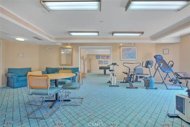 $2,400 | 11410 Brookshire Avenue, Unit 113, Downey, CA 90241