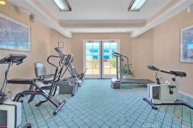 $2,400 | 11410 Brookshire Avenue, Unit 113, Downey, CA 90241