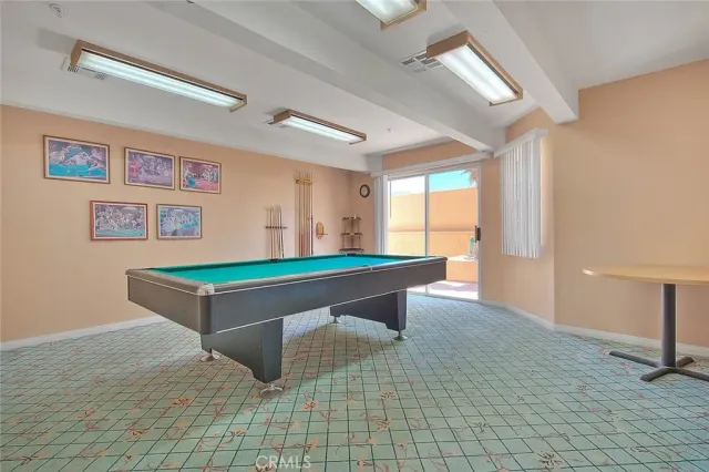 $2,400 | 11410 Brookshire Avenue, Unit 113, Downey, CA 90241