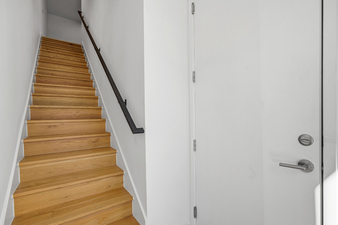 6020 Springdale Road, Unit 12 Austin, TX 78723 - Photo 7 of 28 a view of entryway